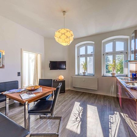 Altstadtapartment Carli- Komfortable Ferienwohnung Im Herzen Von Waren Waren  Exterior foto