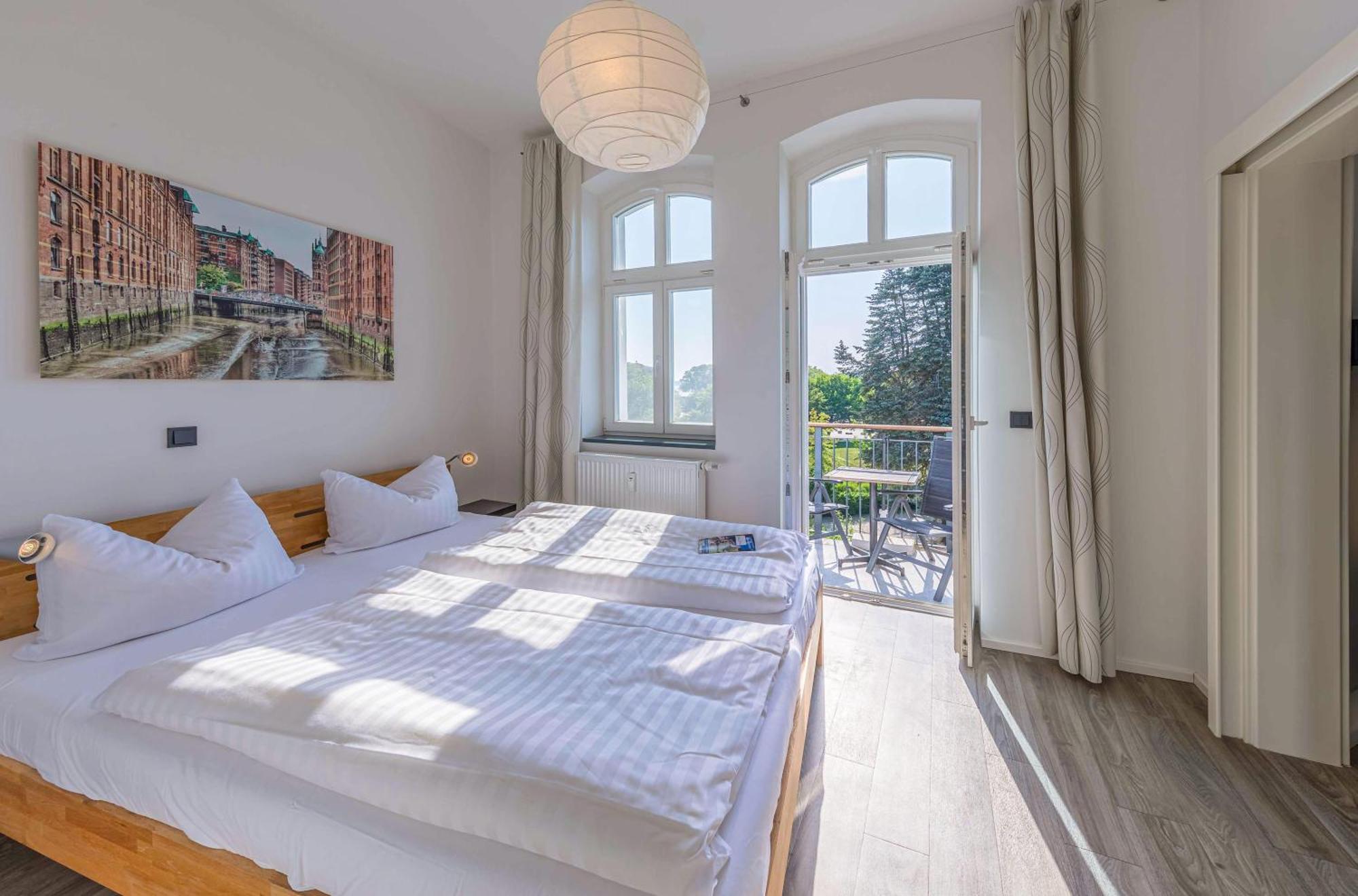 Altstadtapartment Carli- Komfortable Ferienwohnung Im Herzen Von Waren Waren  Exterior foto